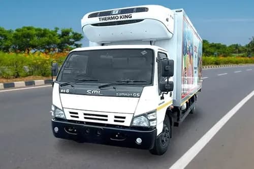 SML Isuzu Reefer Van SML Isuzu Reefer Van