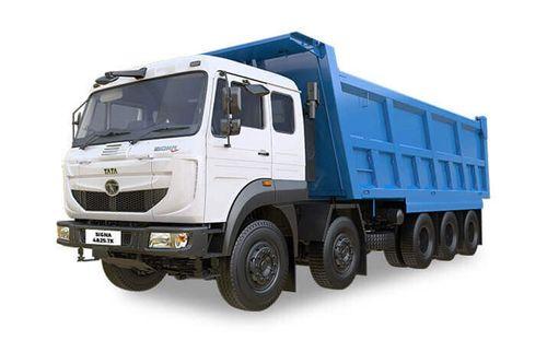 Tata Signa 4825.TK Front Left Side Tata Signa 4825.TK Front Left Side