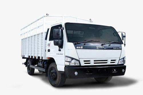 SML Isuzu Sartaj GS HG72 Front Right Side SML Isuzu Sartaj GS HG72 Front Right Side