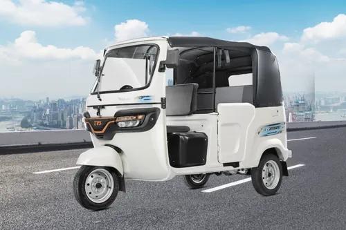TVS King EV Max TVS King EV Max