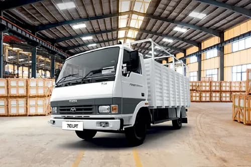 Tata 710 LPT Left Front Three Quarter Tata 710 LPT Left Front Three Quarter