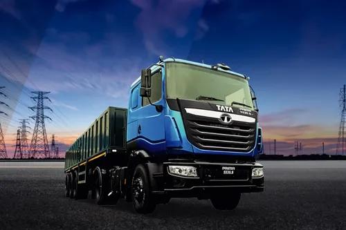 Tata Prima 5530.S Blue Right Front Three Quarter Tata Prima 5530.S Blue Right Front Three Quarter