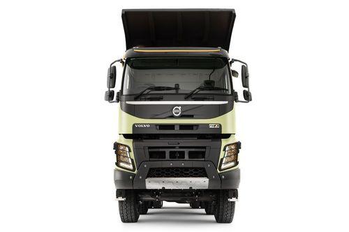 Volvo FMX 460 8x4 Front Side Volvo FMX 460 8x4 Front Side