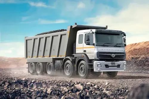 BharatBenz 4828RT Exterior Image BharatBenz 4828RT Exterior Image