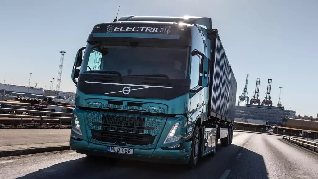 volovo truck.webp