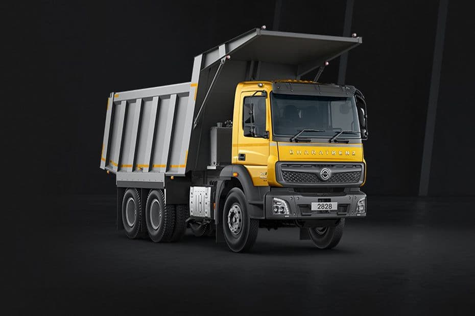 BharatBenz 2828CH Front Right Side