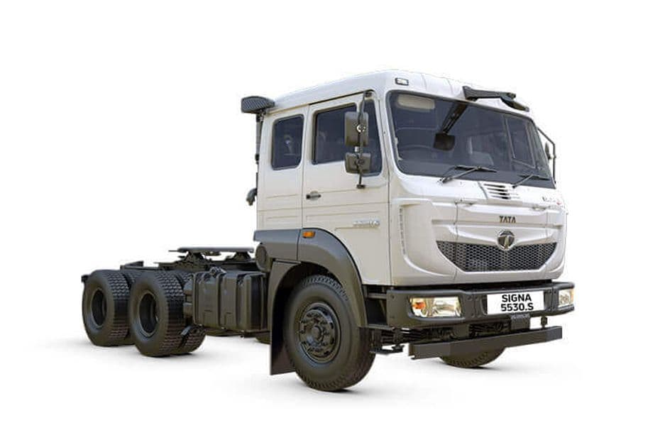 Tata Signa 5530.S Front Right Side