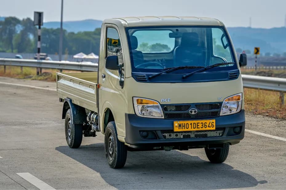 Tata Ace HT Plus Front Right Side
