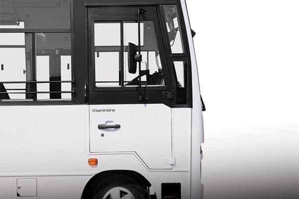 महिंद्रा क्रुझिओ स्टाफ बस 3800 महिंद्रा क्रुझिओ स्टाफ बस 3800