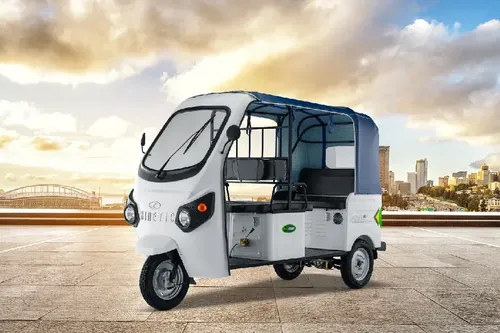 Kinetic Safar Smart Kinetic Safar Smart