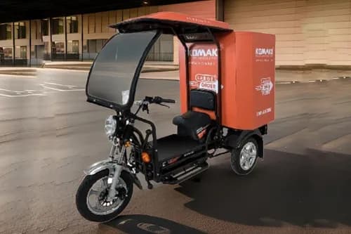 Komaki CAT 3.0 NXT Komaki CAT 3.0 NXT