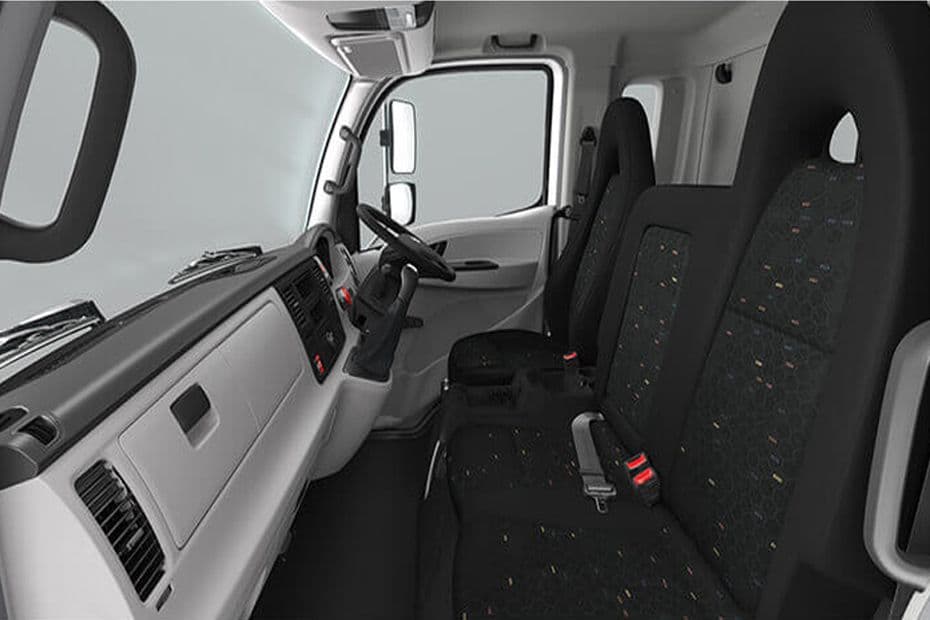 Tata ULTRA 2821.T Door View of Driver Seat