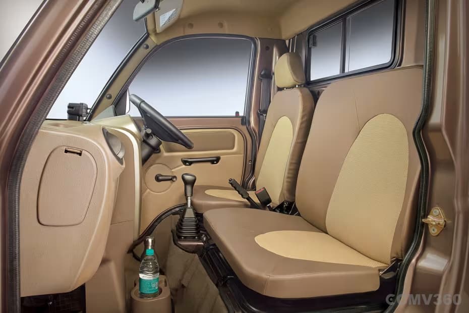 Plush interiors, roof liner, spacious seats & ELR seatbelts Plush interiors, roof liner, spacious seats & ELR seatbelts