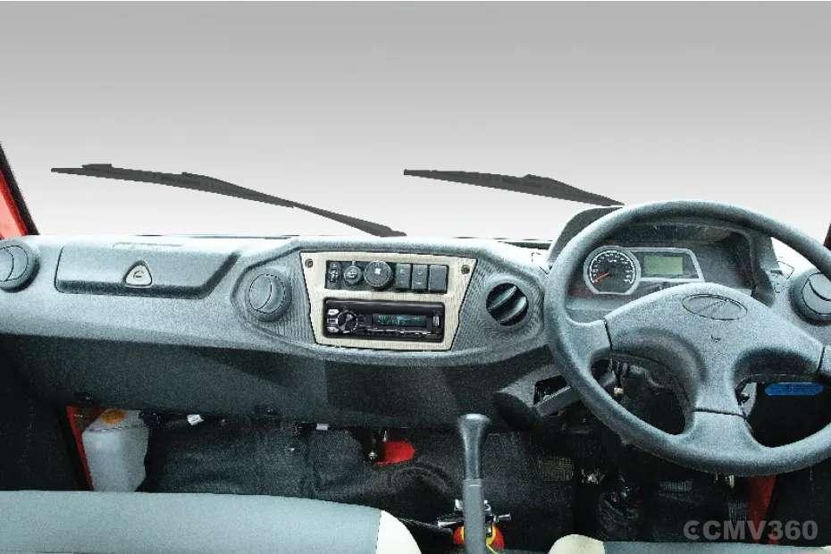 Simple dashboard layout with music system & easy controls Simple dashboard layout with music system & easy controls