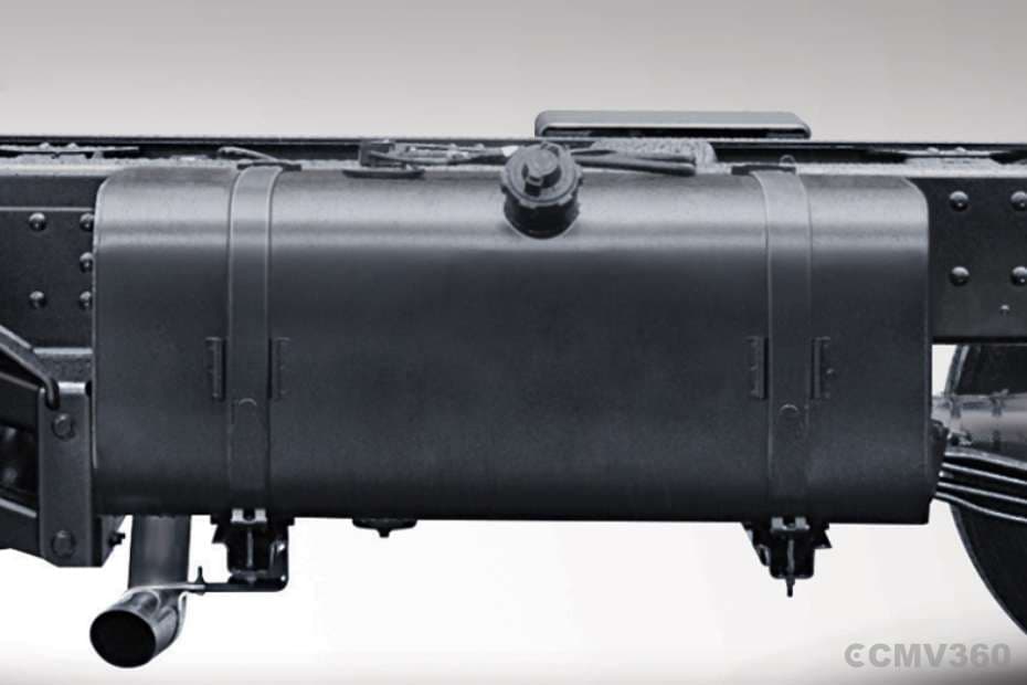 Mahindra Blazo X 28 Fuel Tank Mounted on Chassis Frame Mahindra Blazo X 28 Fuel Tank Mounted on Chassis Frame