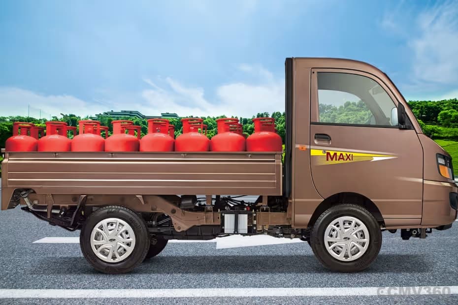 1050 kg payload, 2500 mm cargo box with long wheelbase 1050 kg payload, 2500 mm cargo box with long wheelbase