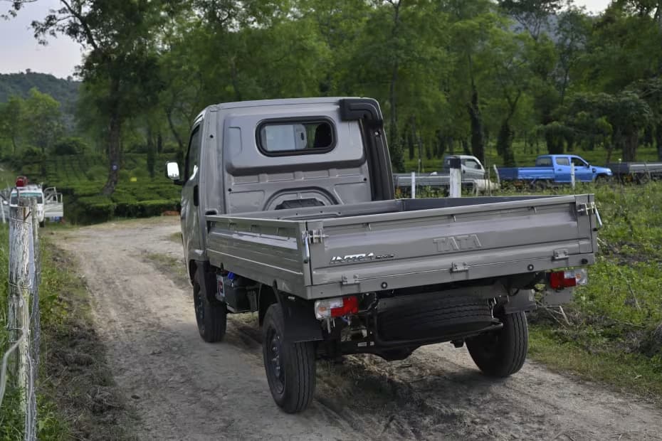 Tata Intra V10 Left Rear Three Quarter Tata Intra V10 Left Rear Three Quarter