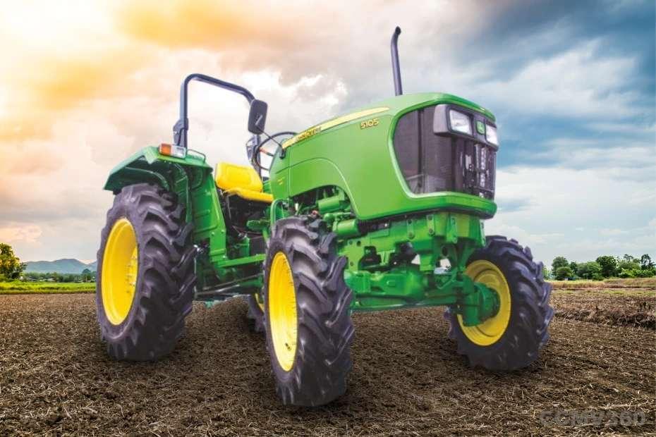 John Deere 5105 4WD John Deere 5105 4WD
